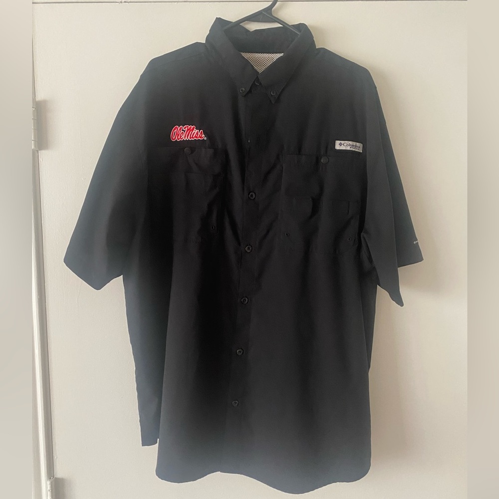 Columbia Men’s PFG shirt Ole Miss
